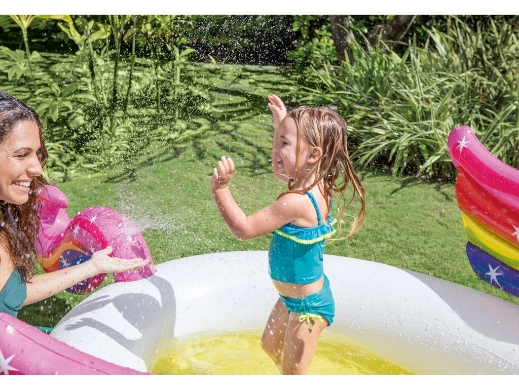 Piscina Hinchable Infantil Unicornio con Pulverizador 272x193x104 cm. Intex 57441 Piscina Hinchable Infantil Unicornio Con Pulverizador 272x193x104 Cm. Intex 57441 -Piscinas Artículos Tienda 1911146609g02